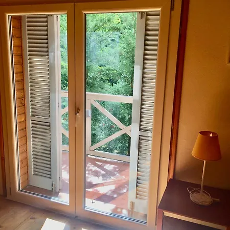 Kis Haz Az Erdo Mellett - Little House Next To The Forest 아파트 벌러토너커러처